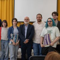 Foto de alumnos de ESADA junto con representantes de La Alpujarra granadina